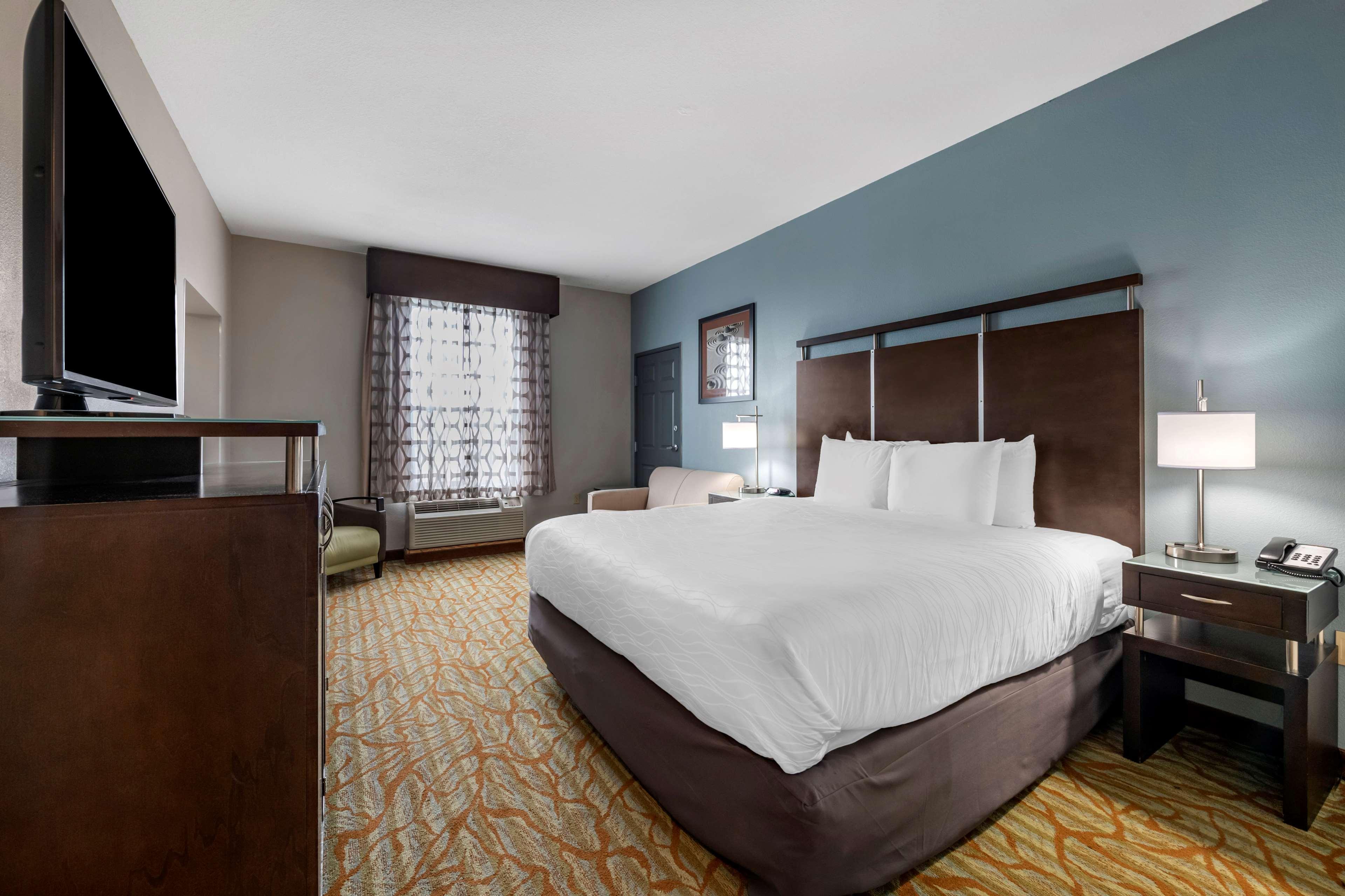 Hotel Western Gateway